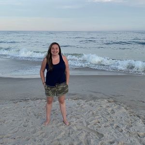 Meet your Posher, Nicole